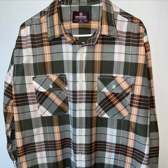 Akademiks Button Up Shirt Mens XL Long Sleeve Multi Colored Plaid. - Picture 3 of 9